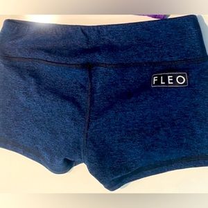 Fleo half moon shorts
